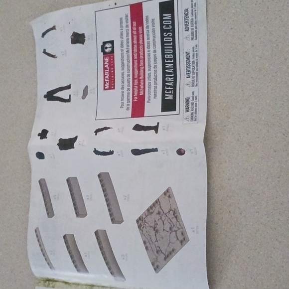 The Walking Dead Building Set Lower Prison Cell - Picture 5 of 8